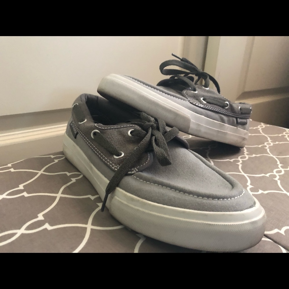 Converse - Picture 2 of 2